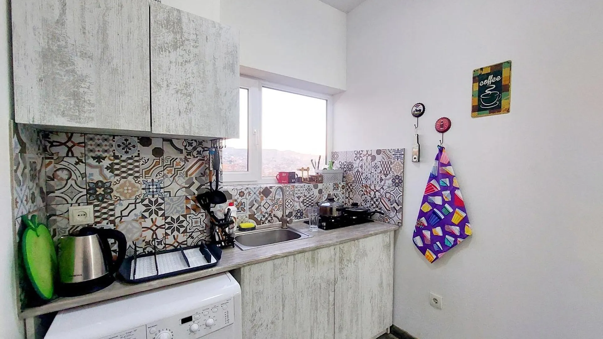 City Center Studio Apt. Near Rustaveli Av. 트빌리시 0*,
